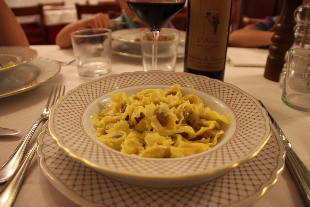 Tortellini di Valeggio sul Mincio al brodo (bouillon)